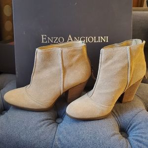 Enzo Angiolini Gimme Natural Suede boots